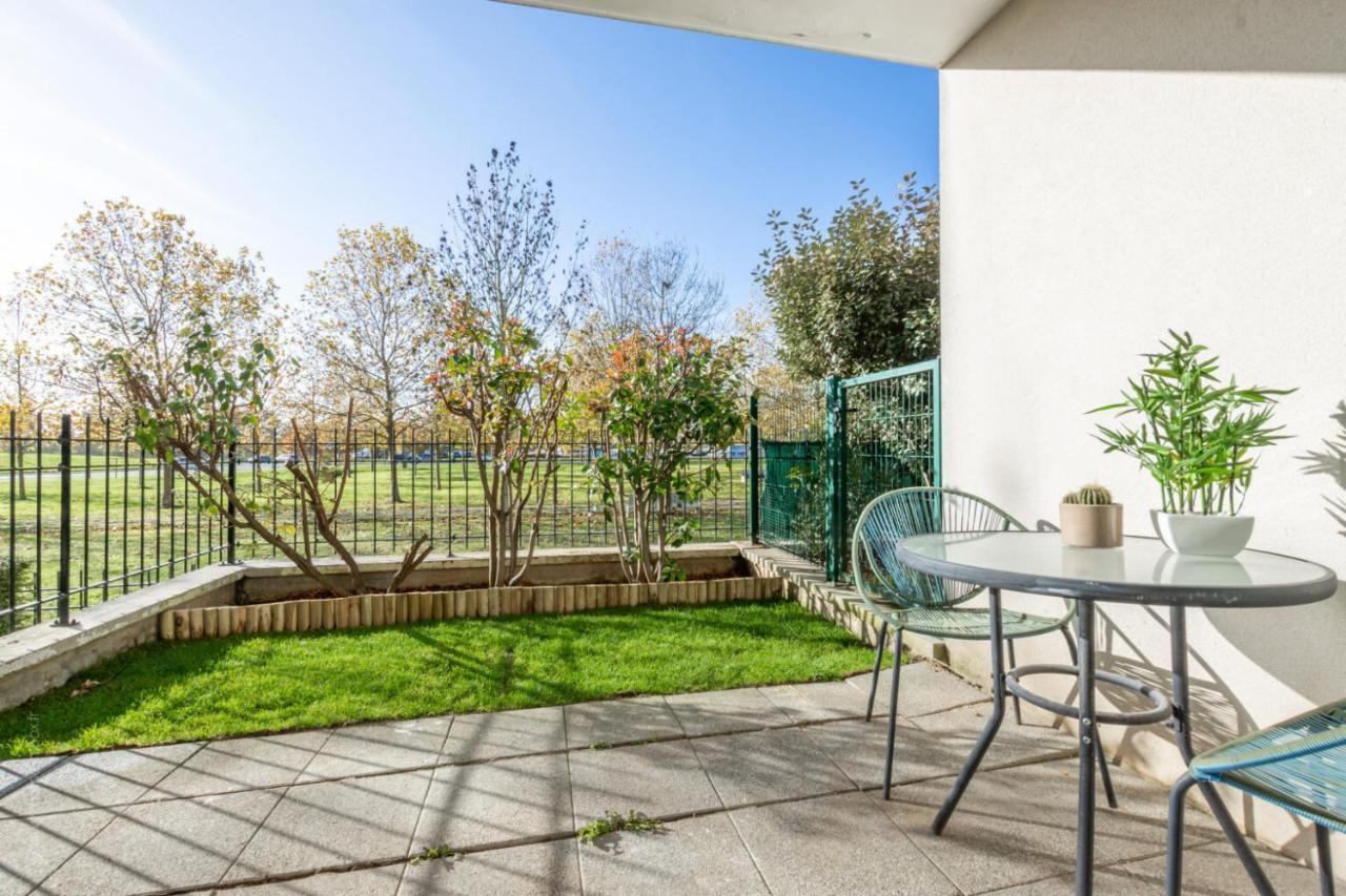 La Parisienne By Plaza Appartement Montévrain Buitenkant foto
