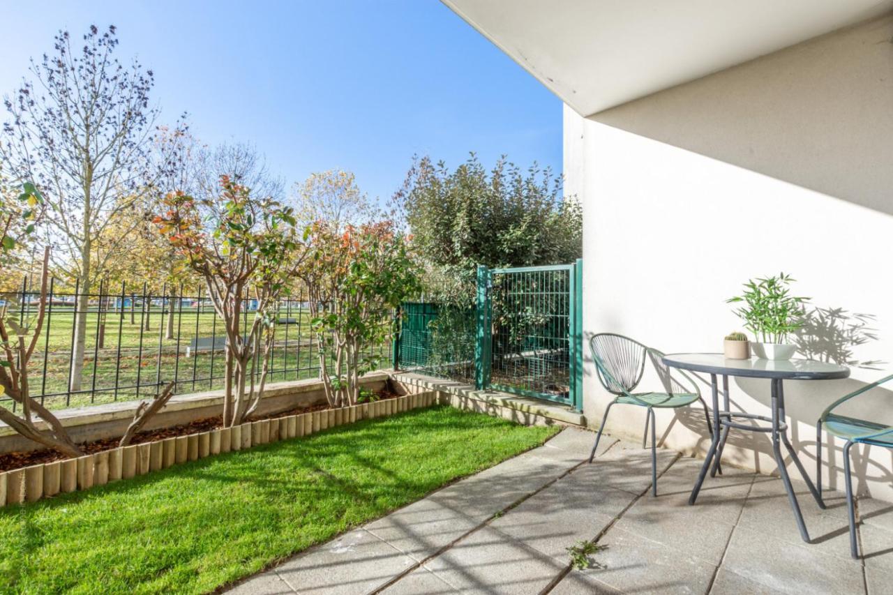 La Parisienne By Plaza Appartement Montévrain Buitenkant foto